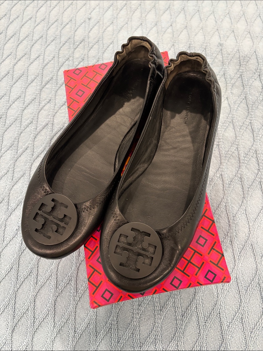 Tory Burch Black Leather Logo Round-Toe Ballet Flats